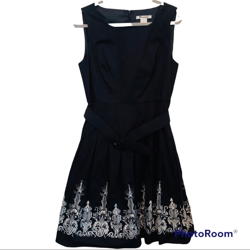NWT Nygard Collection 12 embroidered dress